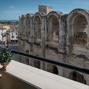  Appartamento Avec Balcon Donnant Sur Les Arènes D’arles Francia